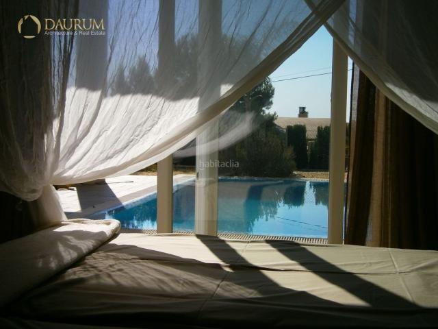 Chalet en venta en Gilet. MARAVILLOSO CHALET INDEPENDIENTE DE 3 PLANTAS EN GILET, CON VISTAS A LA MONTAÑA. Chalets.