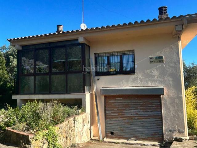 Chalet en venta en Girona, Sant Daniel. *Casa Independiente cerca dels Angels: Tu Refugio en la Naturaleza*. Chalets.