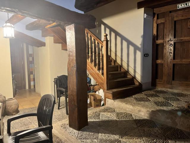 Chalet en venta en Grado El. Casa Turismo Rural. Centro de Artasona. Chalets Grado.