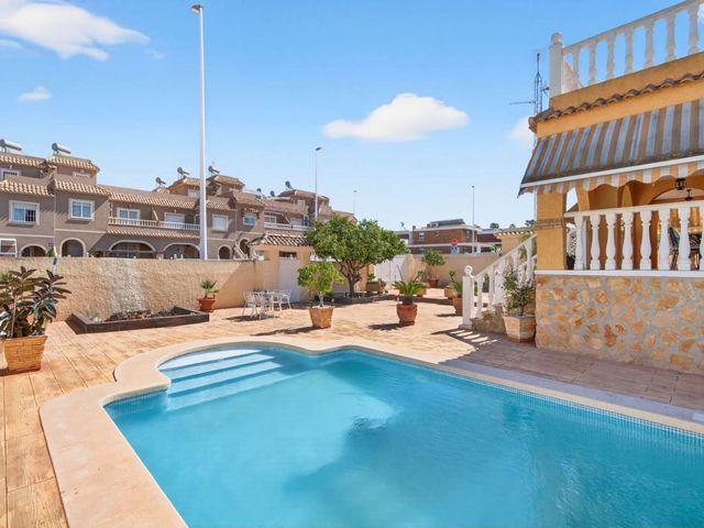 Chalet en venta en Gran Alacant, Alicante Costa Blanca