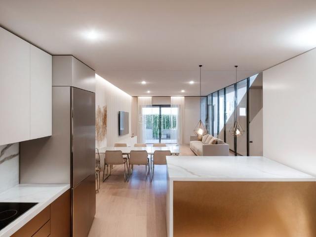 Chalet en venta en Granada, Castaño Mirasierra. Vivienda unifamiliar de 4 habitaciones perfecta para toda la familia. Chalets.