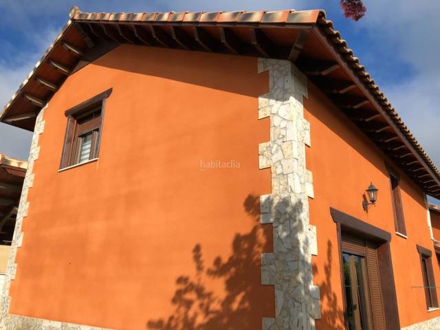 Chalet en venta en Grijota. MONCASA VENDE CHALET EN URBANIZACION EL PALOMAR. GRIJOTA. Chalets.