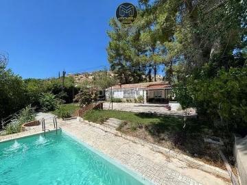 Chalet en venta en Guardia de Jaén La. CHALET EN PUENTE NUEVO. Chalets Guardia de Jaén.