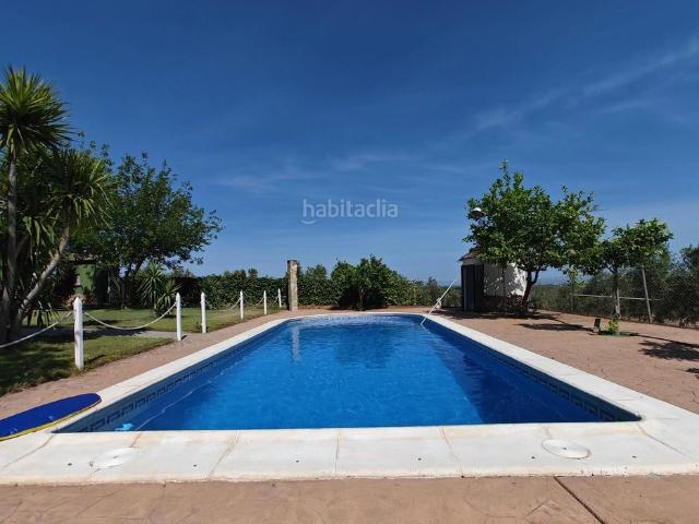 Chalet en venta en Guareña. TU PROPIO OASIS PRIVADO CON PISCINA Y UN CHALET ESPECTACULAR EN GUAREÑABADAJOZ. Chalets.