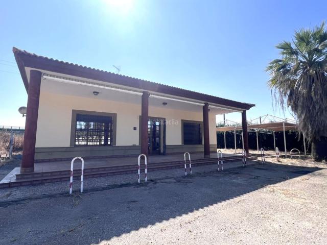Chalet en venta en Don Benito. CHALET MAS NEGOCIO DE HOSTELERÍA ZONA DON BENITO. Chalets Don.