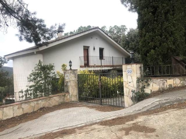 Chalet en venta en Dosrius, Canyamars. Chalets.