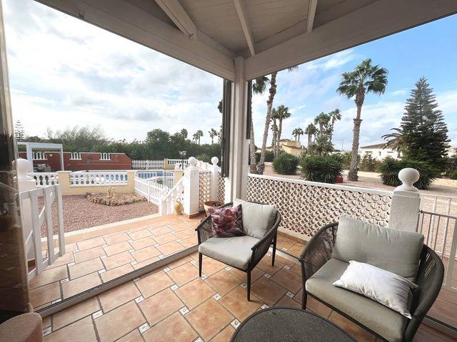 Chalet en venta en Daya Vieja, Alicante