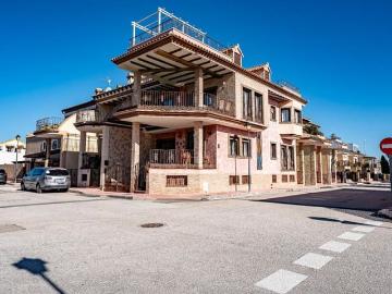 Chalet en venta en Daya Nueva, Alicante