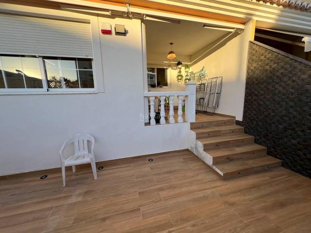 Chalet en venta en Daimús. Casa independiente en la Playa de Daimús. Chalets.