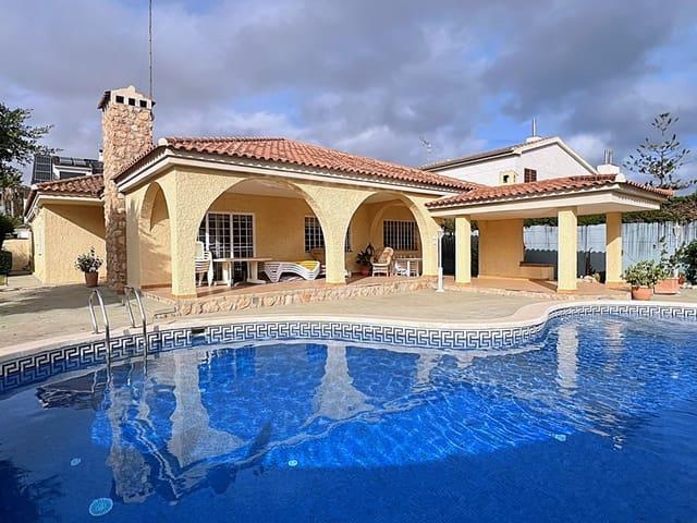Chalet en venta en Dehesa de Campoamor, Alicante Costa Blanca