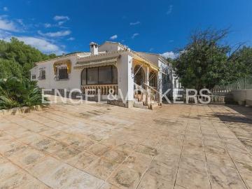 Chalet en venta en Dénia, Alicante Costa Blanca