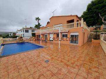 Chalet en venta en Dénia, Alicante Costa Blanca