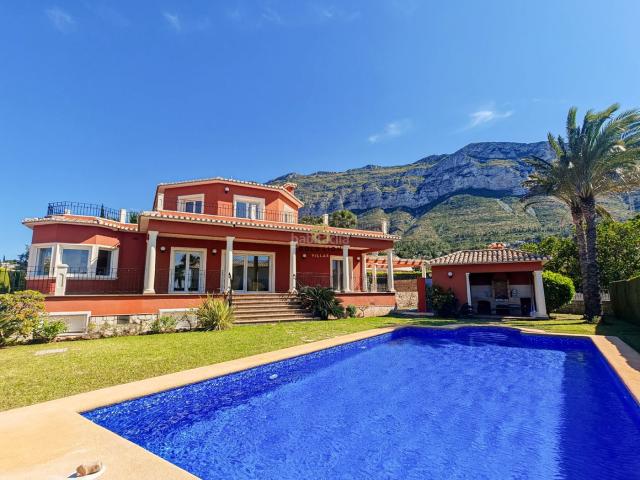 Chalet en venta en Dénia, El Montgó. Chalets.