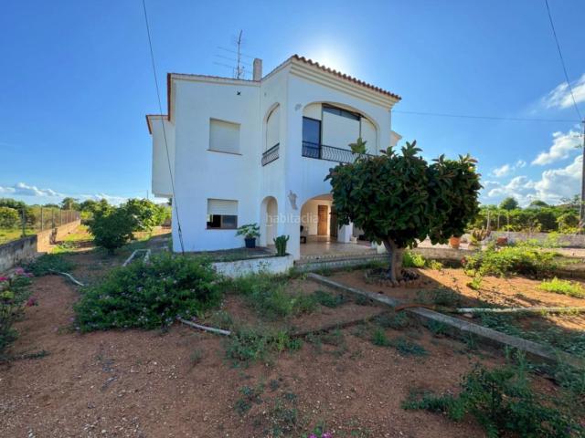 Chalet en venta en Dénia, La Xara La Sella. Chalet a reformar con amplio terreno en Denia. Chalets.