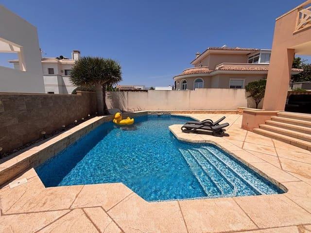 Chalet en venta en Doña Pepa, Alicante Costa Blanca
