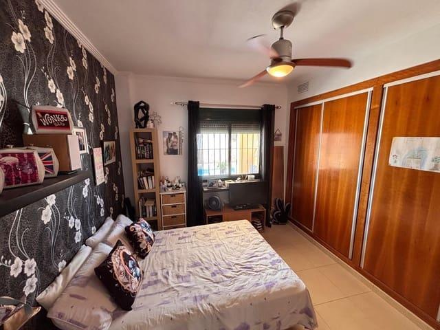 Chalet en venta en Doña Pepa, Alicante Costa Blanca