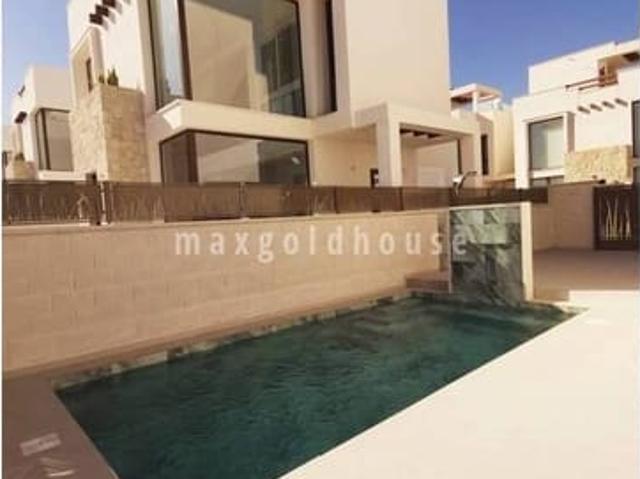 Chalet en venta en Doña Pepa, Alicante Costa Blanca