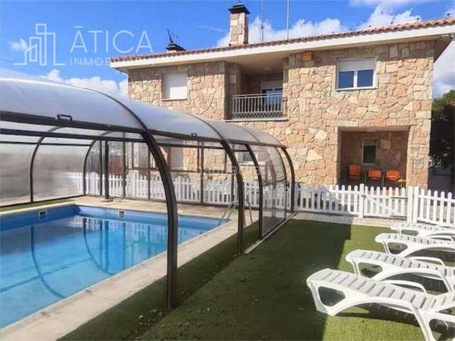 Chalet en venta en Doñinos de Salamanca. Venta de chalet. Calzada de Valdunciel. Salamanca. Chalets Doñinos de.
