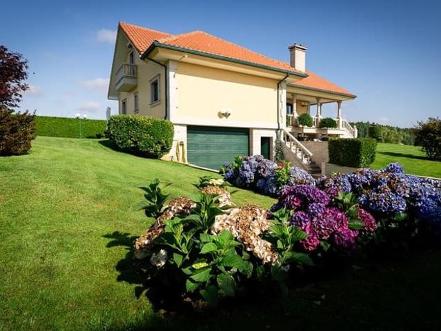 Chalet en venta en Dumbría, A Coruña Rías Altas