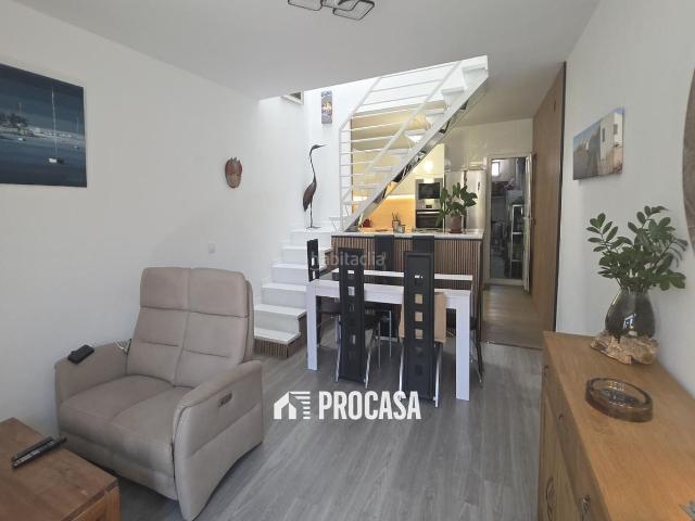 Chalet en venta en Empuriabrava, Puigmal Mas Nou Costa Brava. Bonita casa de 3 habitaciones totalmente reformada. Chalets.