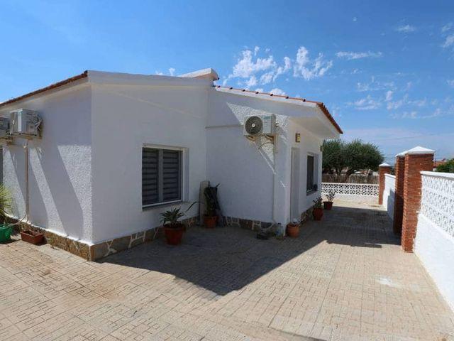 Chalet en venta en El Carmoli, Murcia Costa Cálida