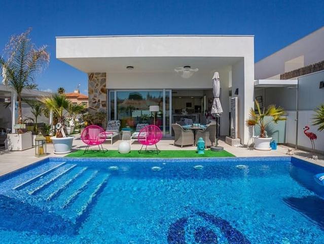 Chalet en venta en El Chaparral, Alicante Costa Blanca