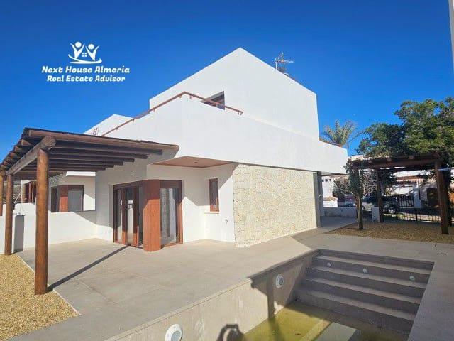 Chalet en venta en El Pozo del Esparto, Almería Costa Almería