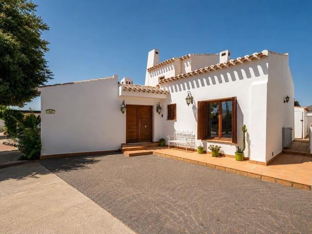 Chalet en venta en El Valle Golf Resort, Murcia