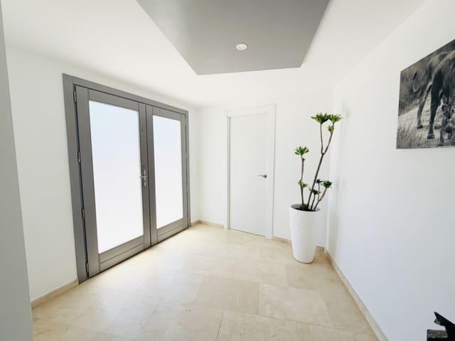 Chalet en venta en El Valle Golf Resort, Murcia