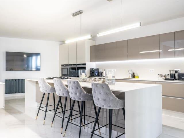 Chalet en venta en El Valle Golf Resort, Murcia