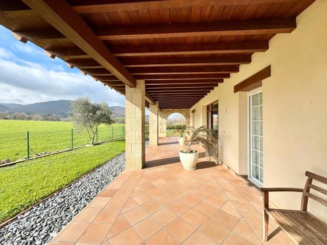 Chalet en venta en Elburgo Burgelu. Chalets Elburgo.