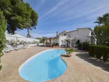 Chalet en venta en Elche