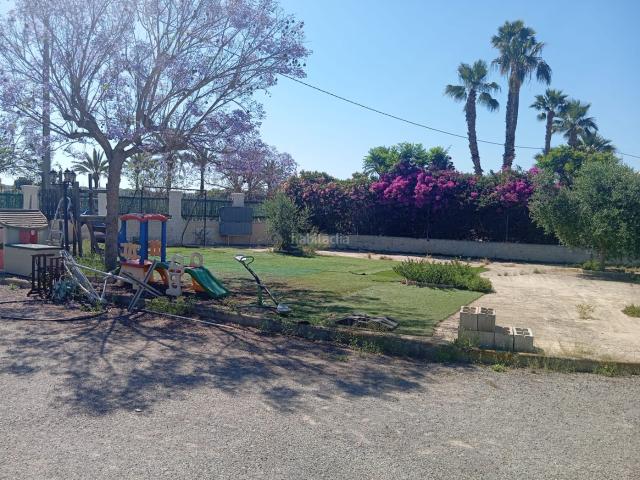 Chalet en venta en Elche Elx, Valverde. Chalet a pocos km de la costa. Chalets Elche.