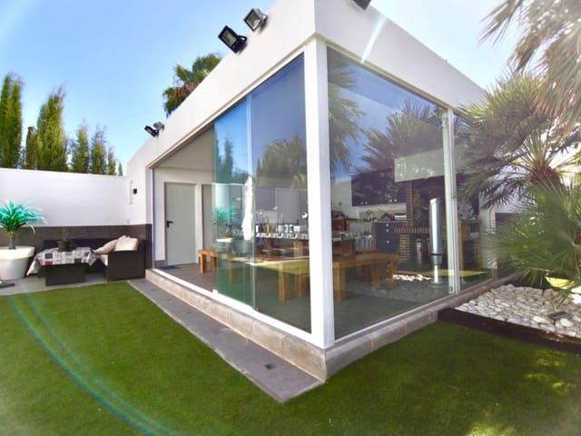 Chalet en venta en Elda, Alicante
