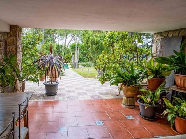 Chalet en venta en Elda, Alicante