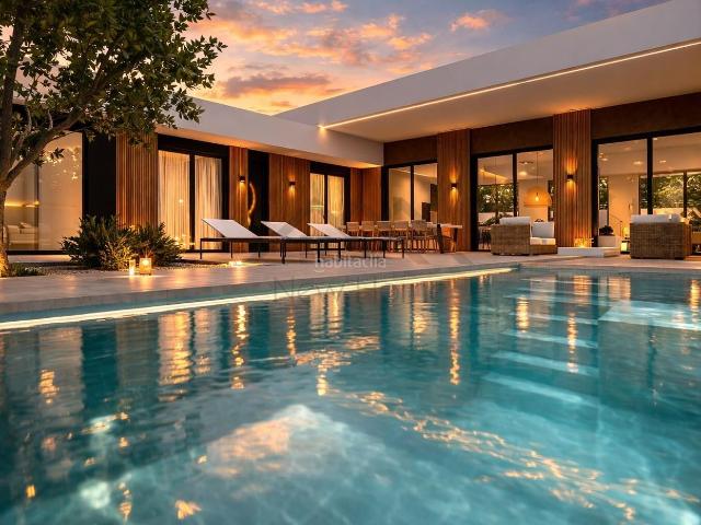 Chalet en venta en Eliana l´, El Carme Sant Agustí Bonavista. Chalet de diseño con piscina en Las Tablas de LEliana Arquitectura mediterránea exclusiva. Chalets Eliana.