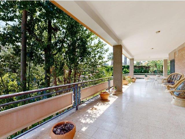 Chalet en venta en Eliana l´, Montealegre. Elegante Chalet reformado en LEliana. Confort y tranquilidad a pocos minutos de la población. Chalets Eliana.