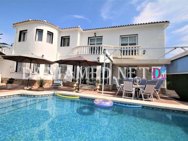 Chalet en venta en Els Poblets, Alicante Costa Blanca