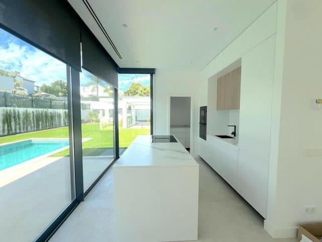 Chalet en venta en Atalaya Isdabe, Málaga Costa del Sol