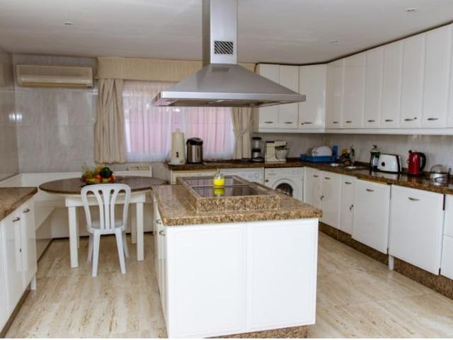 Chalet en Venta en Estepona, Málaga