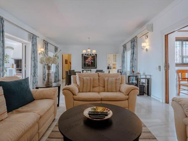 Chalet en Venta en Estepona, Málaga