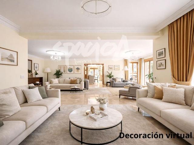 Chalet en venta en Escorial El, Centro Manguilla. Chalet de lujo en venta en El Escorial con piscina cubierta. Chalets Escorial.