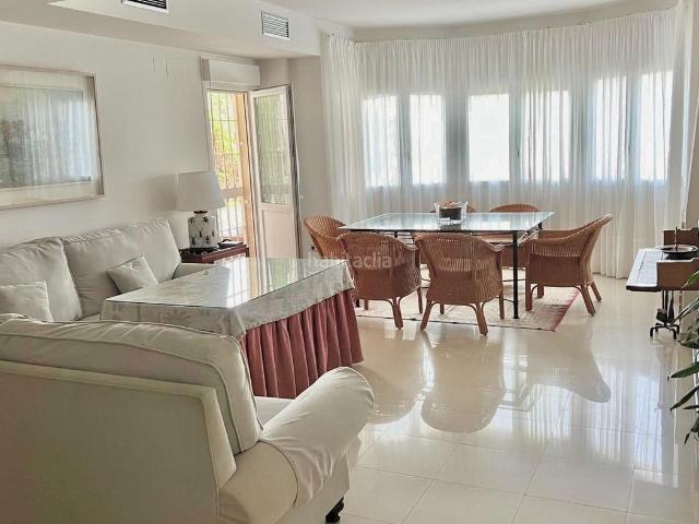 Chalet en venta en Espartinas, Loreto. Casa independiente en Espartinas. Chalets.