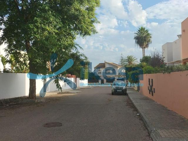Chalet en venta en Espartinas, Loreto. Venta de Chalet independiente con piscina en Espartinas Sevilla. Chalets.