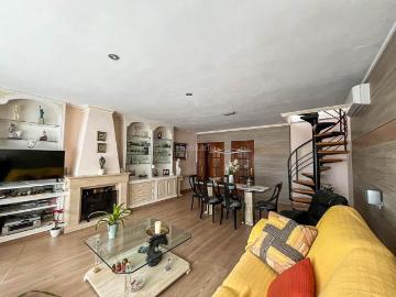 Chalet en venta en Esparreguera, Can Rial. PRECIOSO CHALET A LA VENTA EN ESPARREGUERA URB CAN RIAL BARCELONA. Chalets.