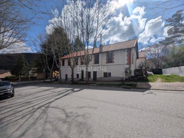 Chalet en venta en Espinar El, San Rafael. Casa adosada en venta en El Espinar Segovia. Chalets Espinar.