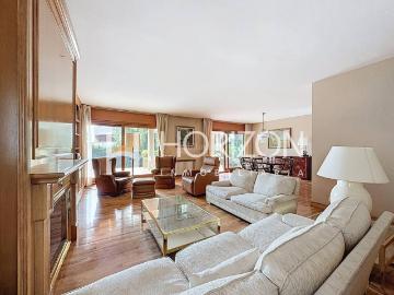 Chalet en venta en Esplugues de Llobregat, Ciutat Diagonal. Exclusivo Chalet unifamiliar aislado en Venta en Ciudad Diagonal, Esplugues de Llobregat. Chalets Esplugues de.