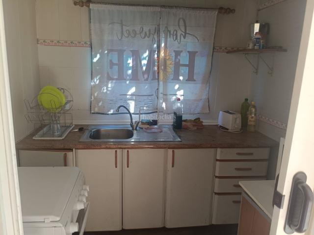 Chalet en venta en Fogars de la Selva. Cesión de casa modular en camping A.F.R.C. Tordera Park no vivienda, no alquiler.Casa de 35 m2 porche de 20 m2 en 2 parcelas 220. Chalets Fogars de la.