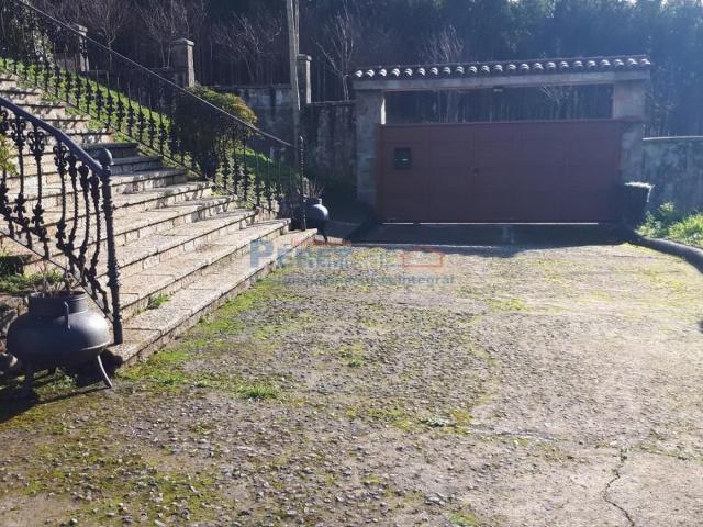 Chalet en venta en Fene. Chalets.