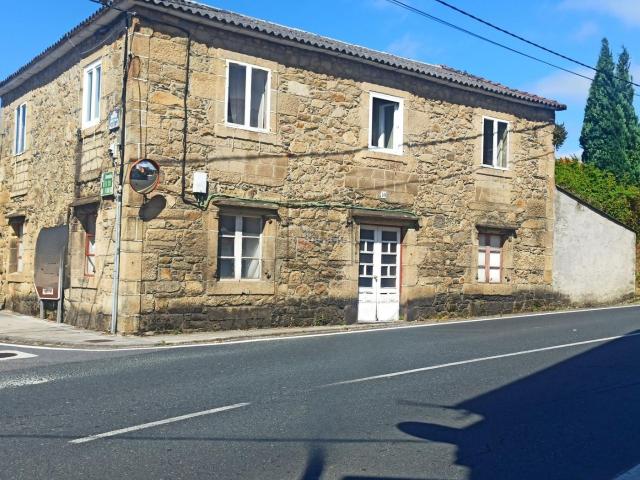 Chalet en venta en Ferrol, A Malata Catabois Ciudad Jardín. Casa con finca en Serantes, Ferrol. Chalets.